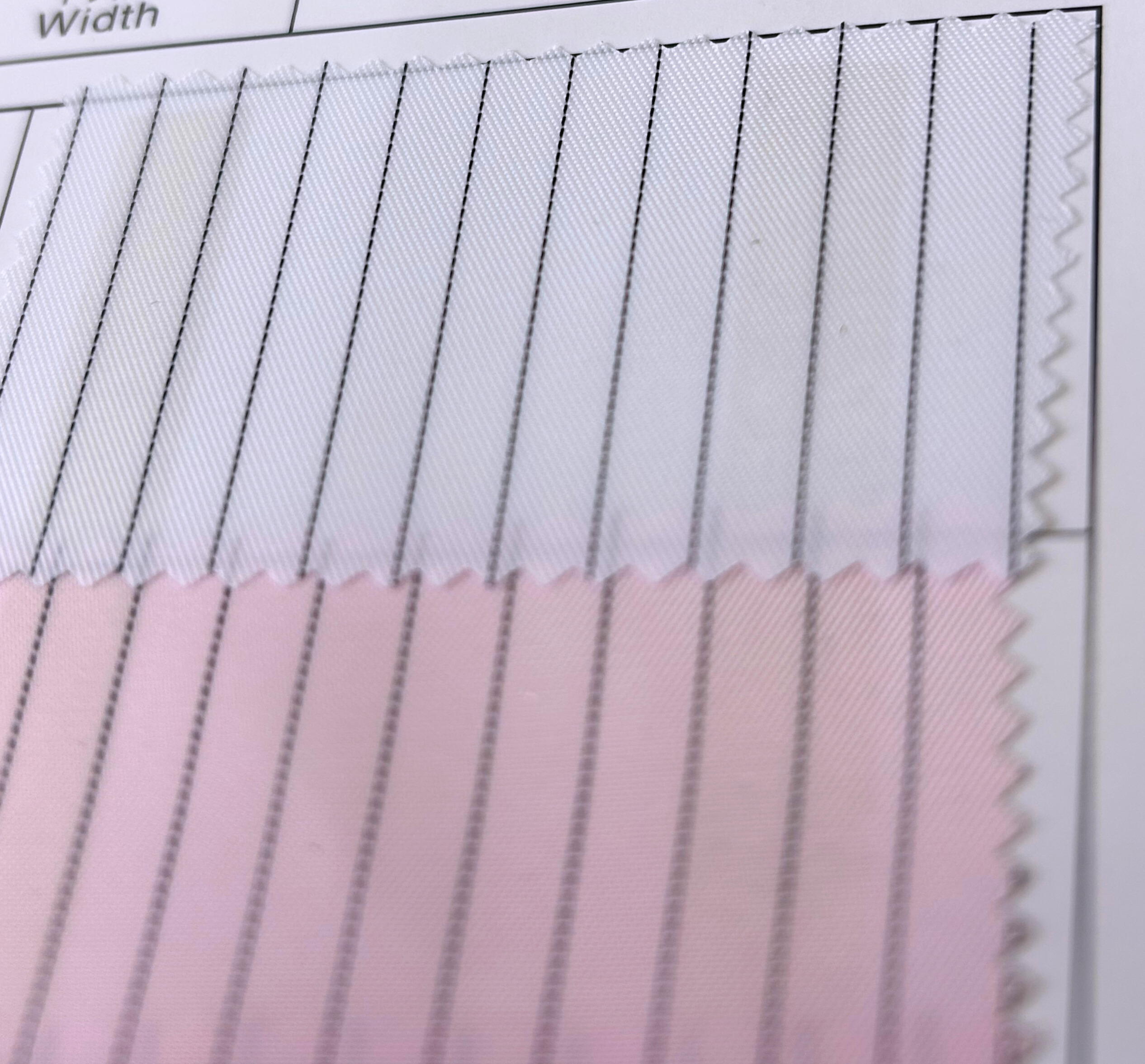 CYK-ST100 Durable Stripe Fabric CYK-ST100 防靜電條紋布 - 5mm 間距平紋織法,耐磨平紋布